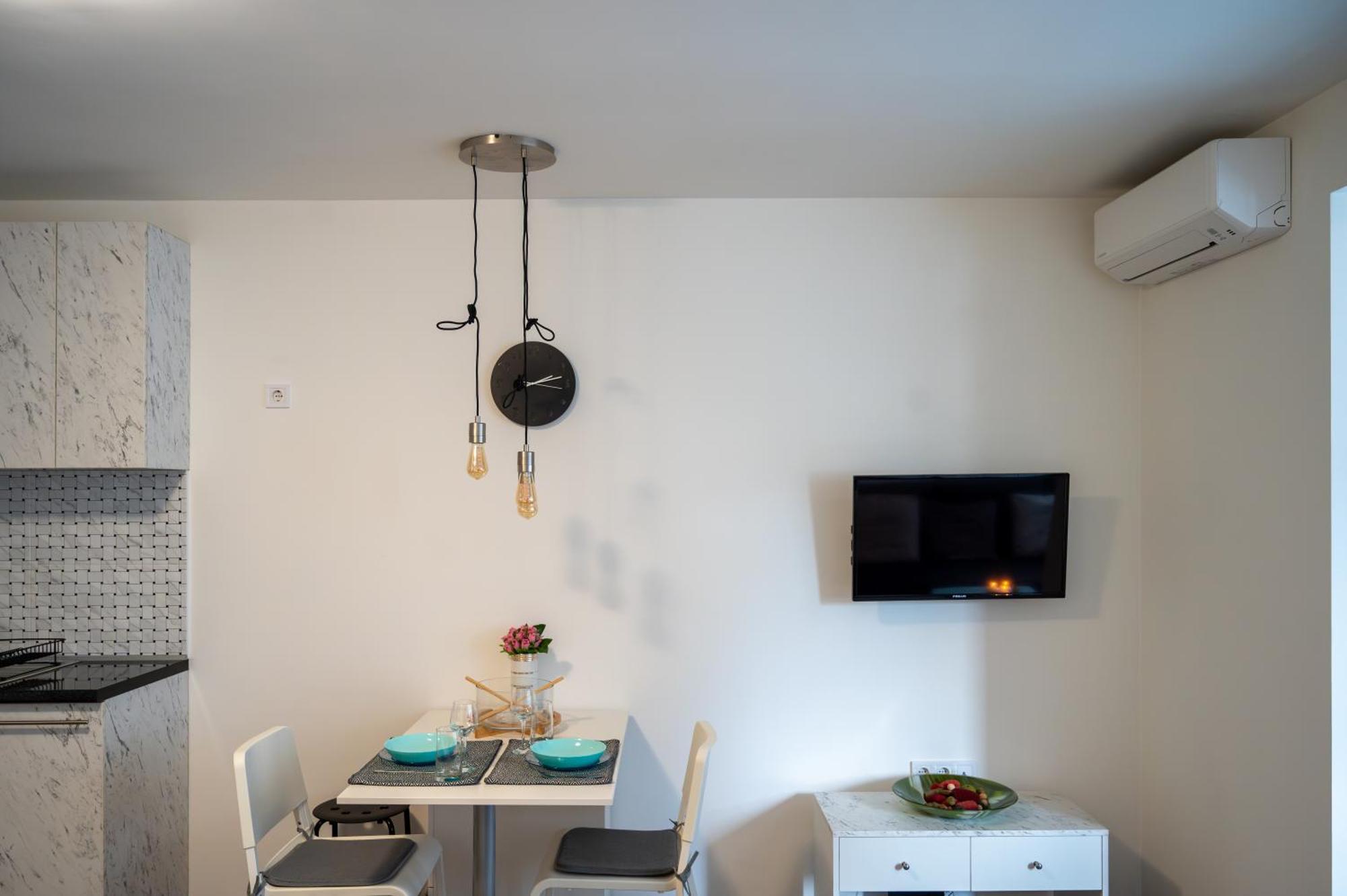 Bright In The Center Appartement *